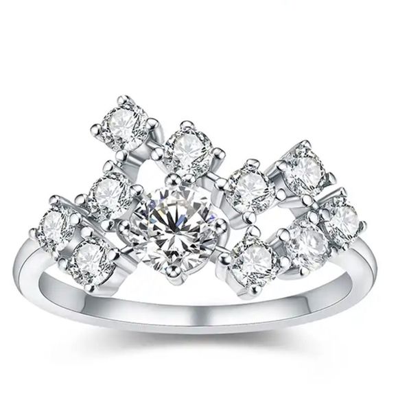 Brilliant cut earth sustainable diamond ring